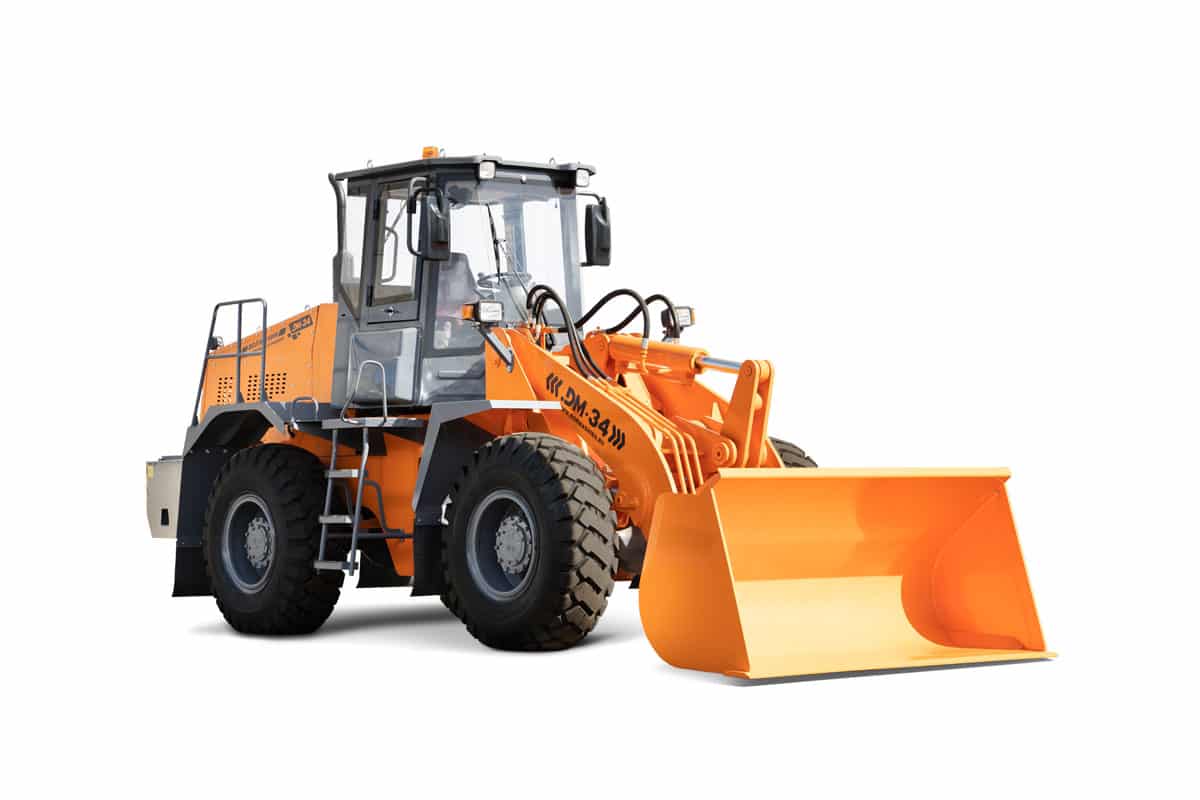 Обзор фронтального погрузчика DM-34 «Волжанин»