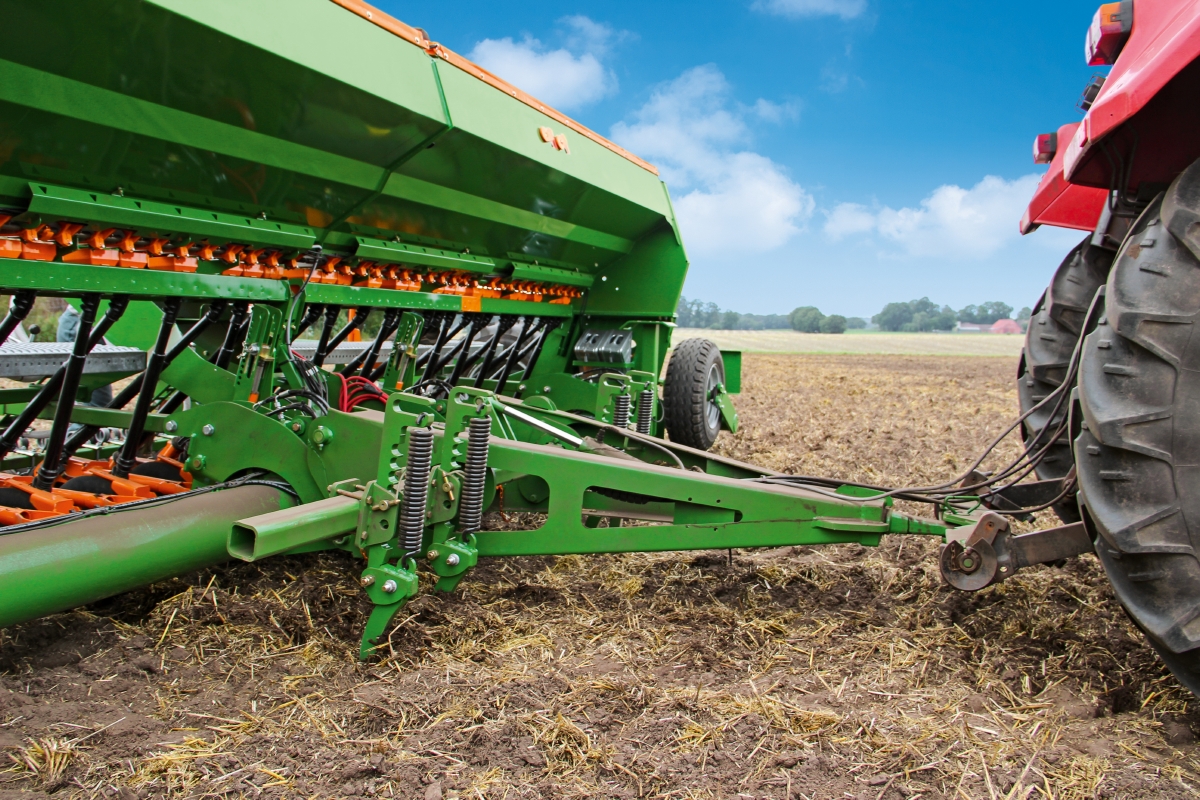 3. Amazone D9